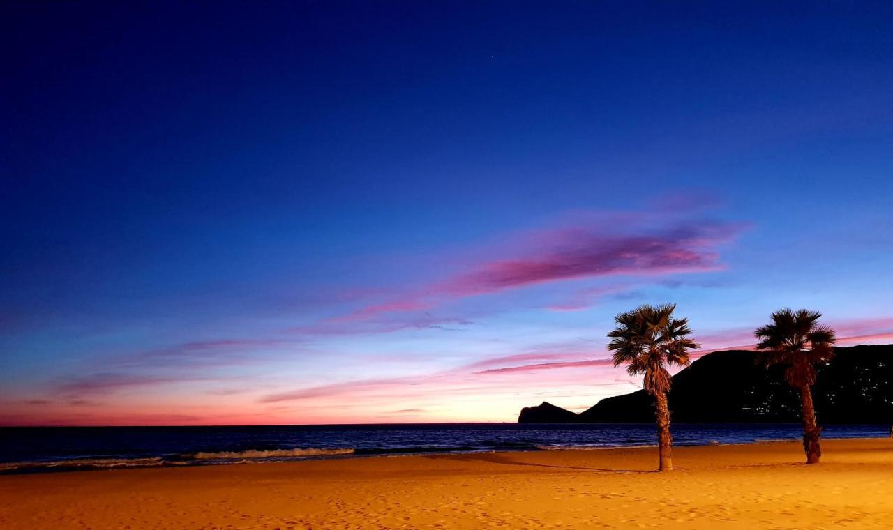 By The Beach Calp Extérieur photo